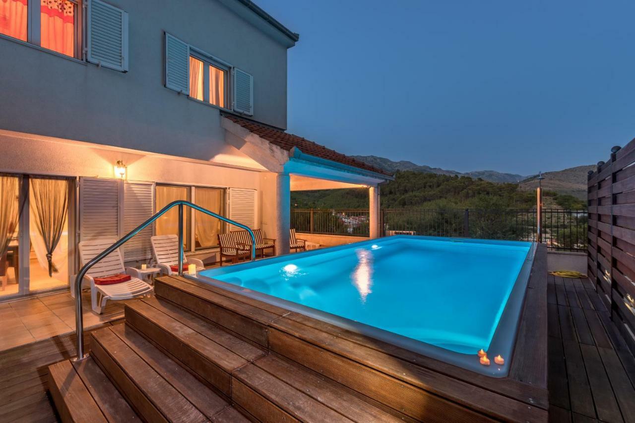 Holiday Home Harmony Zrnovnica Exterior photo